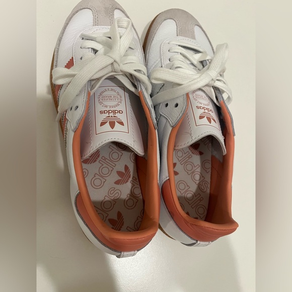 Adidas Samba White and Coral Trainers - Picture 4 of 8